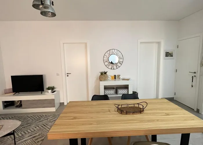 - Alda Do Mar * 纳扎雷