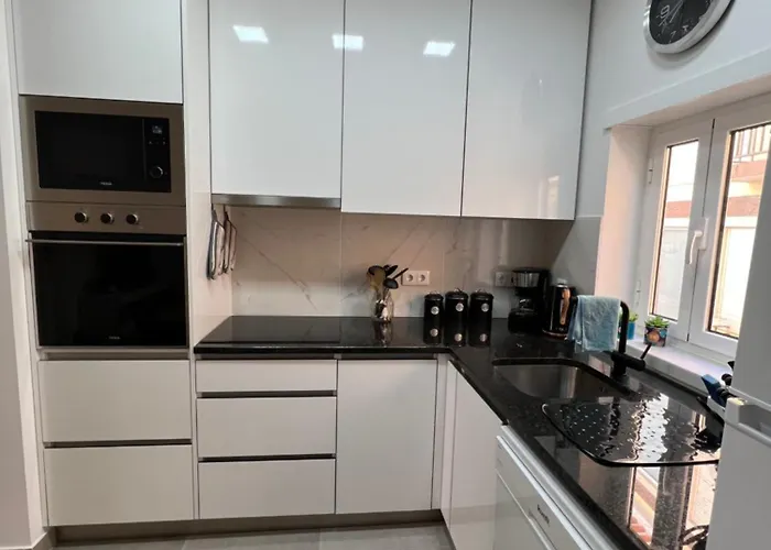 - Alda Do Mar * 纳扎雷