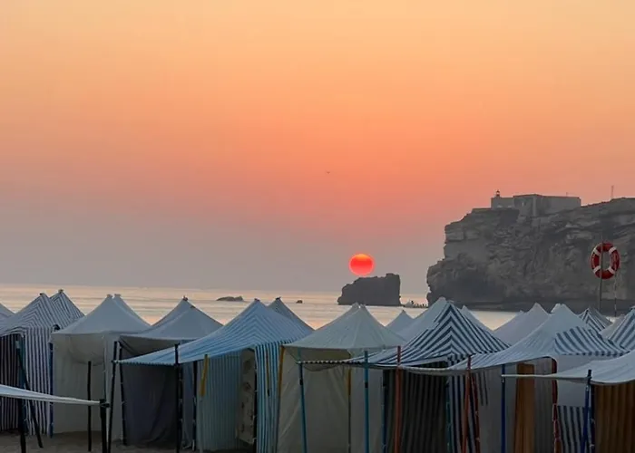 - Alda Do Mar 纳扎雷